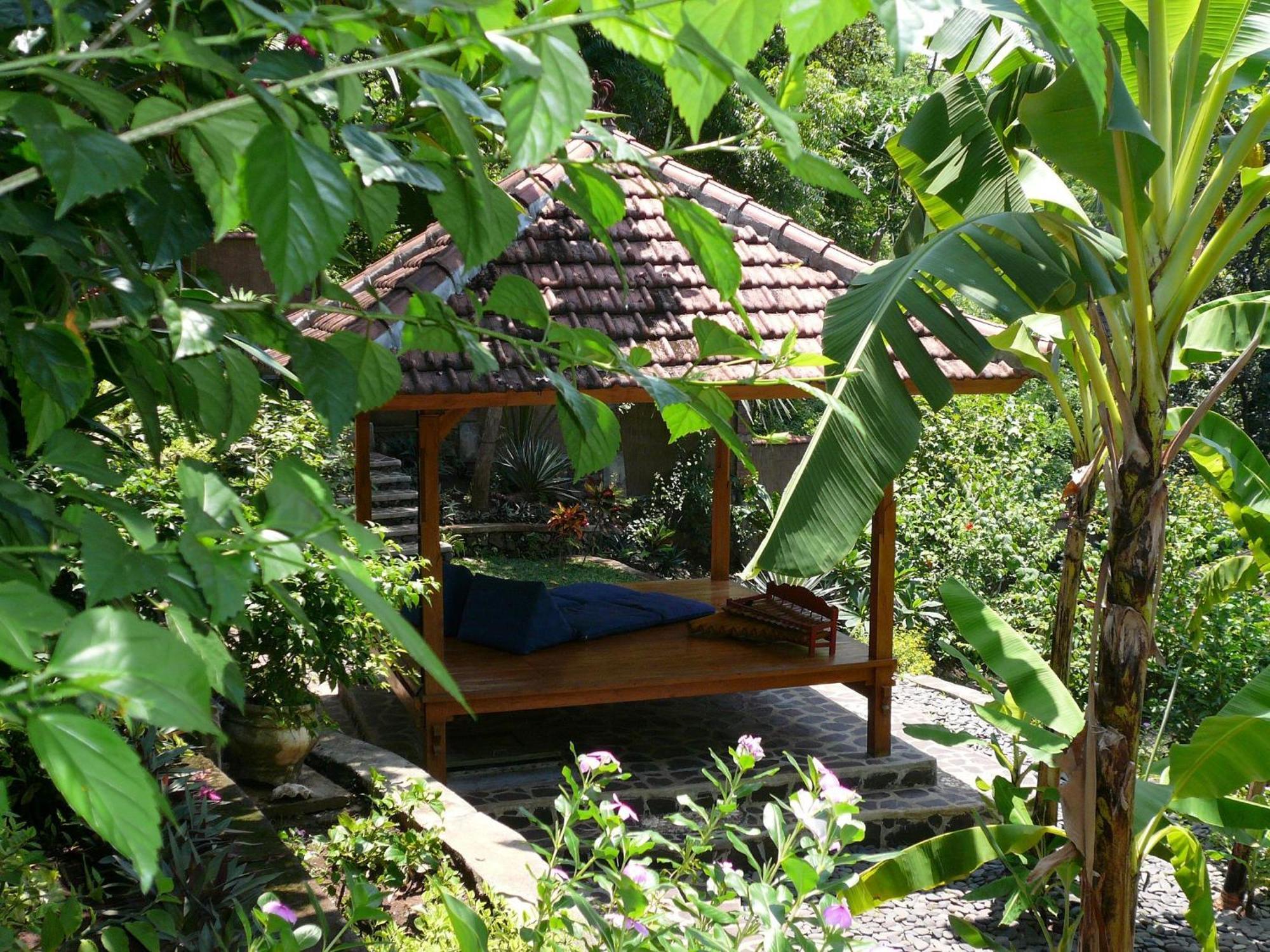 Sananda Bungalow Lovina  Luaran gambar