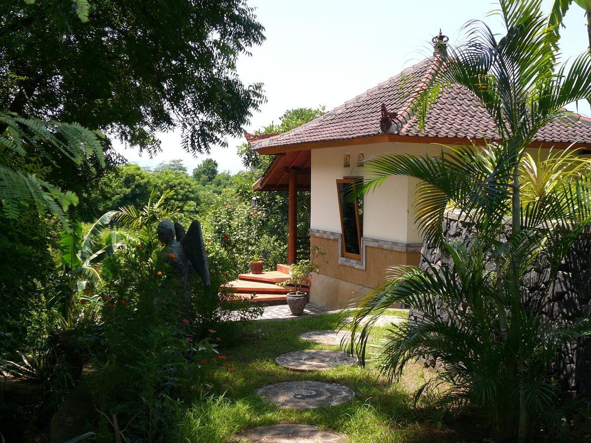 Sananda Bungalow Lovina  Bilik gambar