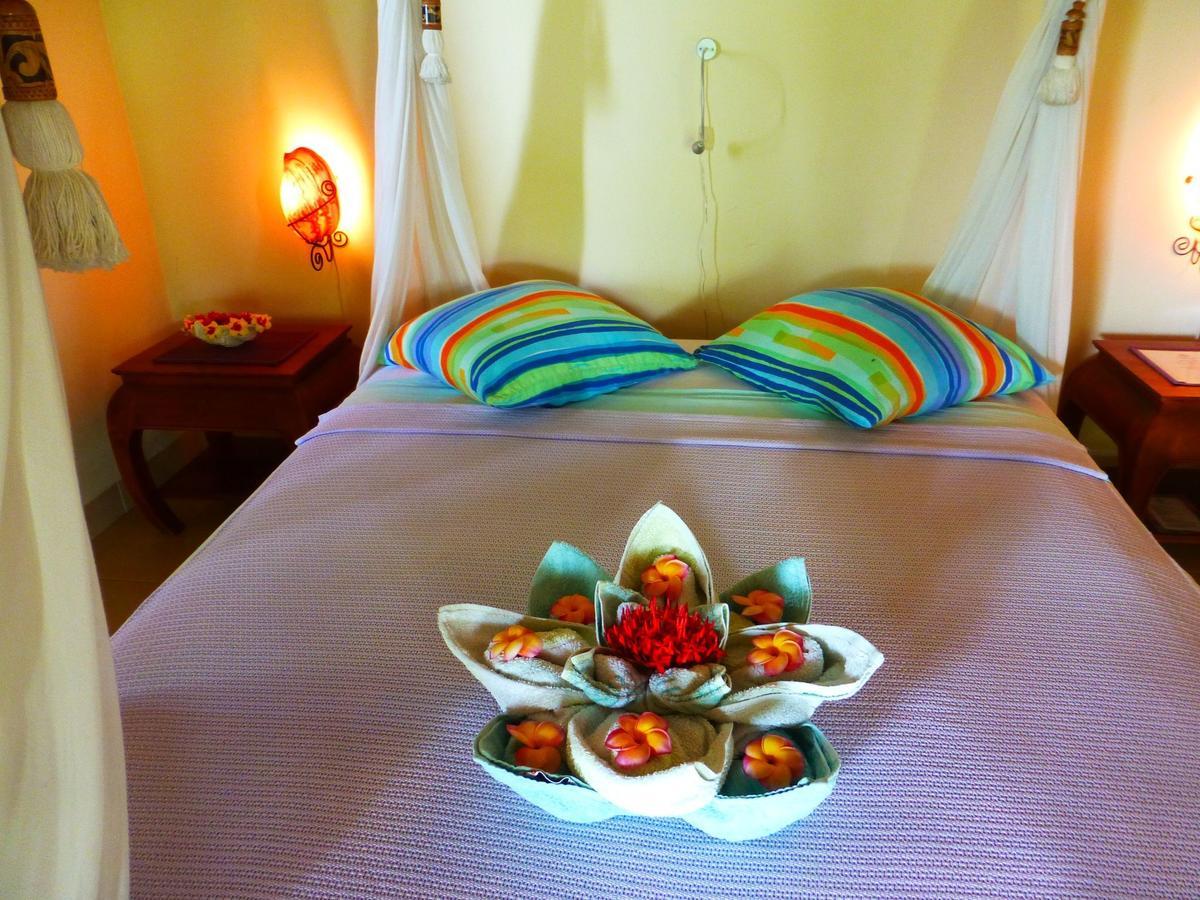 Sananda Bungalow Lovina  Bilik gambar